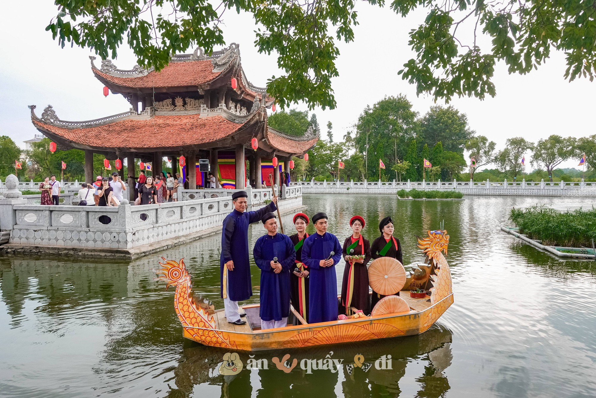 Chi 550k trải nghiệm 3,5h trên tàu Chi 550k trải nghiệm 3,5h trên tàu