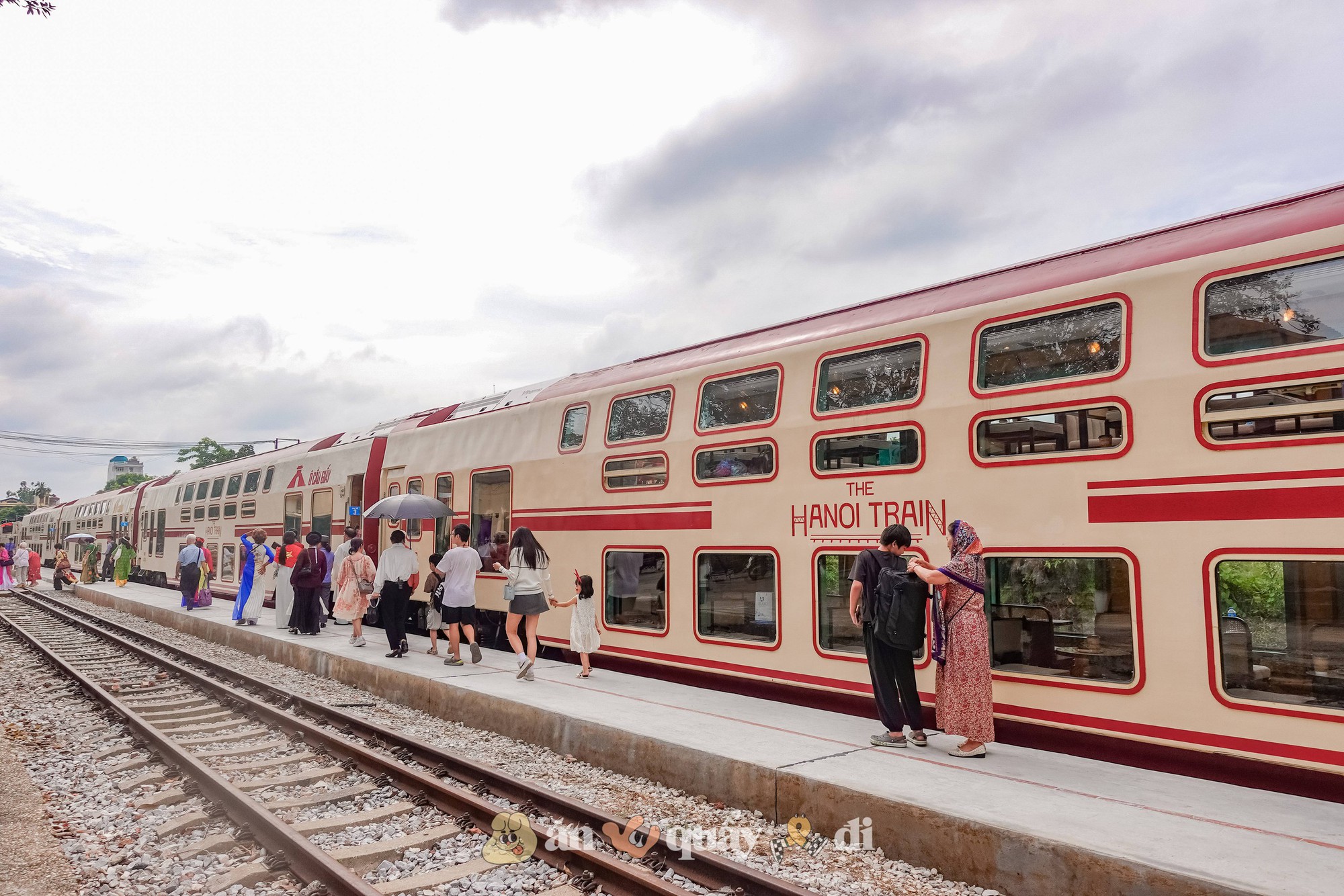 Chi 550k trải nghiệm 3,5h trên tàu Chi 550k trải nghiệm 3,5h trên tàu