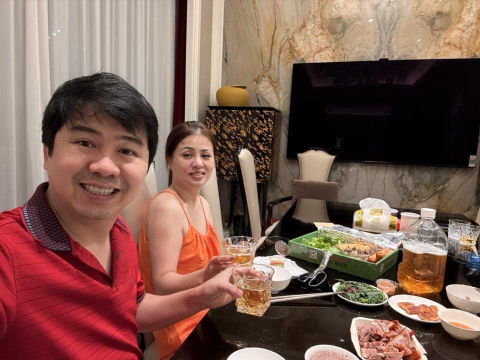 Bác sĩ nội trú hot MXH với cú 