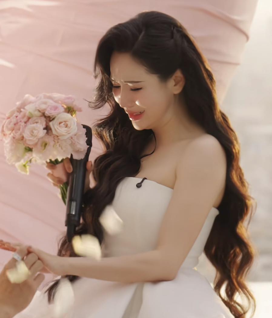 "Bà trùm nông sản" 10 triệu người theo dõi được cầu hôn, phản ứng khó tin của bạn trai cũ bỗng chiếm spotlight- Ảnh 2.
