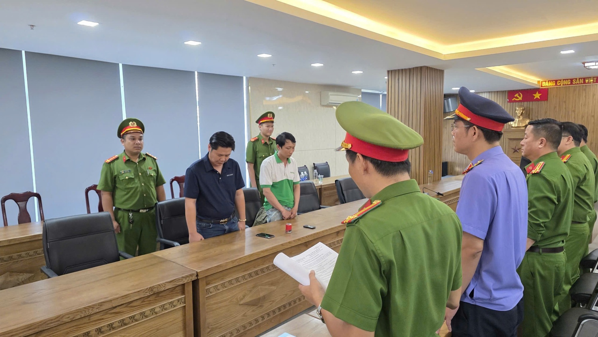 Cận cảnh quy mô gây choáng của "tổng kho" sản xuất nước yến giả tại Đà Nẵng- Ảnh 10.
