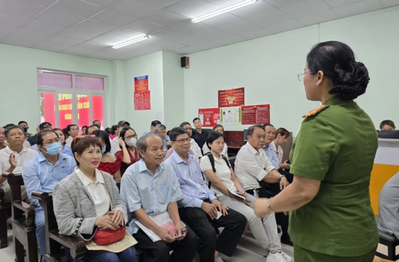 Công an TP HCM khuyến cáo nóng sau vụ rò rỉ dữ liệu cá nhân- Ảnh 1.