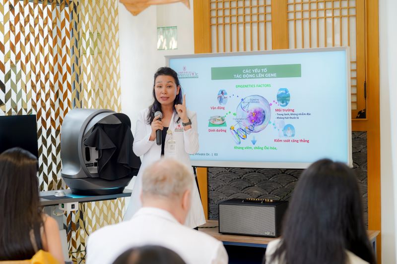 Hoa hậu Hà Kiều Anh tiết lộ 1 ‘chân lý’ để giữ gìn nhan sắc bền bỉ vượt thời gian: "Vẻ đẹp bắt nguồn từ bên trong"- Ảnh 2. Hoa hậu Hà Kiều Anh tiết lộ 1 ‘chân lý’ để giữ gìn nhan sắc bền bỉ vượt thời gian: "Vẻ đẹp bắt nguồn từ bên trong"- Ảnh 2.