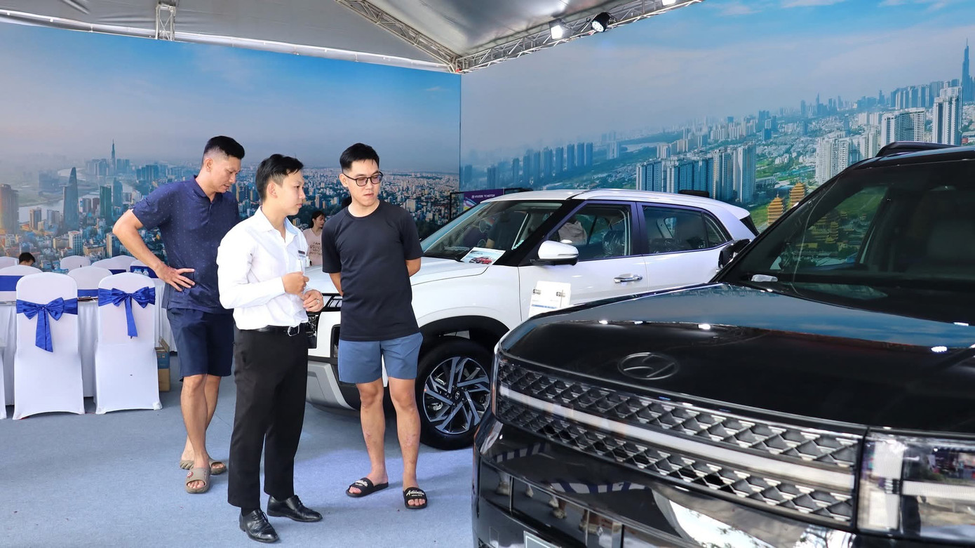 Hàng loạt phân khúc ô tô giảm doanh số khi bước vào tháng Ngâu- Ảnh 1.
