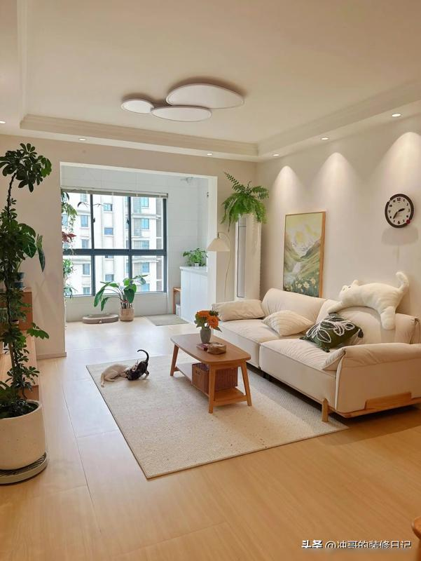 Cuộc sống tối giản của người phụ nữ 40 tuổi: Ngôi nhà 72m² sạch sẽ, tiện nghi và “giàu có” từ trong nếp sống- Ảnh 4. Cuộc sống tối giản của người phụ nữ 40 tuổi: Ngôi nhà 72m² sạch sẽ, tiện nghi và “giàu có” từ trong nếp sống- Ảnh 4.