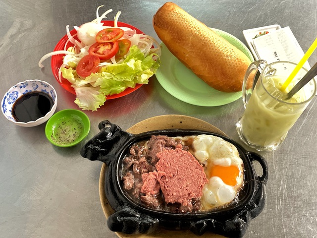 Món Việt lên đài truyền hình Hàn Quốc: Giá gây bất ngờ, du khách nhận xét "Không nghĩ bữa sáng lại ngon đến vậy!"- Ảnh 6.