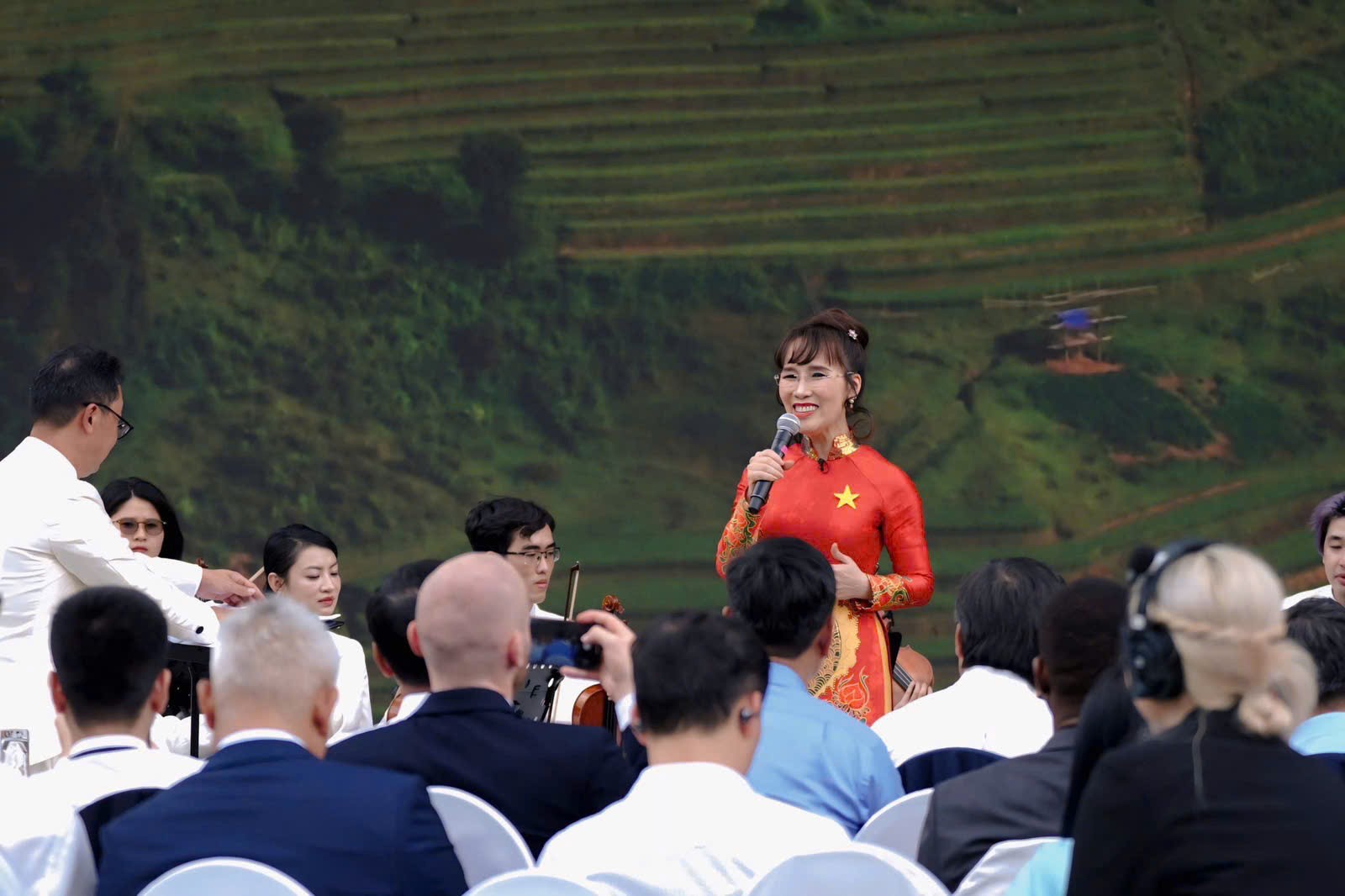 Tài sản tăng vọt 1 tỷ USD sau 9 tháng: Lộ dự án cao thứ 3 Việt Nam được tỷ phú Nguyễn Thị Phương Thảo đặt kỳ vọng thành “thủ phủ” của 10.000 chuyên gia- Ảnh 1. Tài sản tăng vọt 1 tỷ USD sau 9 tháng: Lộ dự án cao thứ 3 Việt Nam được tỷ phú Nguyễn Thị Phương Thảo đặt kỳ vọng thành “thủ phủ” của 10.000 chuyên gia- Ảnh 1.