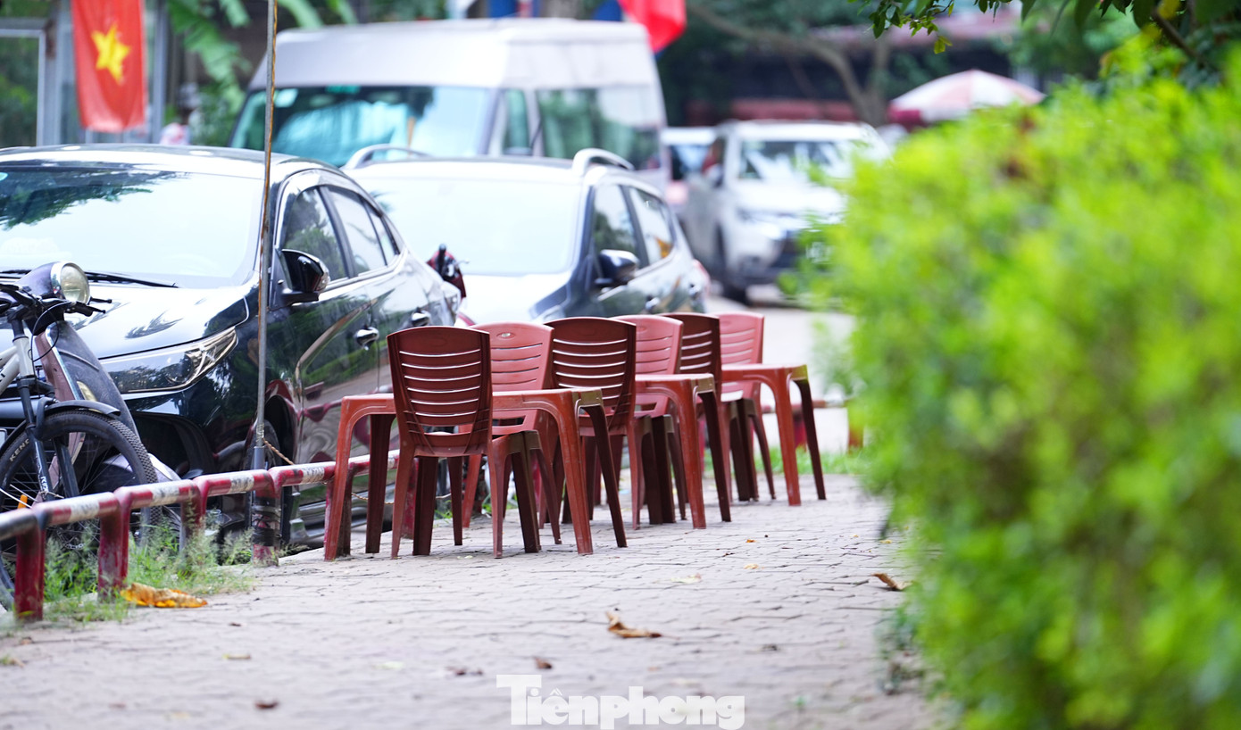 Cảnh hoang tàn, xuống cấp tại vườn hoa 52 tỷ ở Hà Nội- Ảnh 21.