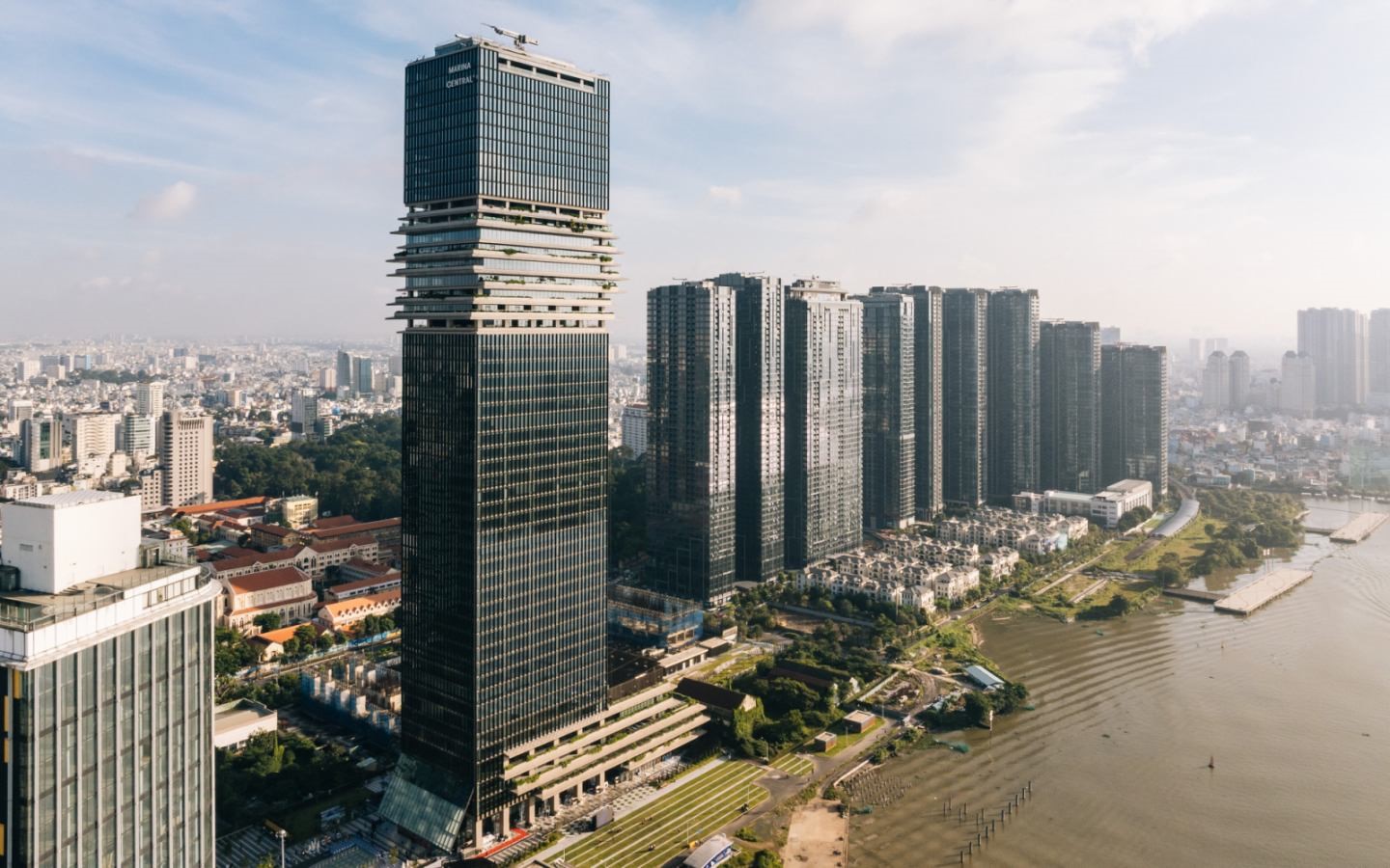 Tài sản tăng vọt 1 tỷ USD sau 9 tháng: Lộ dự án cao thứ 3 Việt Nam được tỷ phú Nguyễn Thị Phương Thảo đặt kỳ vọng thành “thủ phủ” của 10.000 chuyên gia- Ảnh 2. Tài sản tăng vọt 1 tỷ USD sau 9 tháng: Lộ dự án cao thứ 3 Việt Nam được tỷ phú Nguyễn Thị Phương Thảo đặt kỳ vọng thành “thủ phủ” của 10.000 chuyên gia- Ảnh 2.
