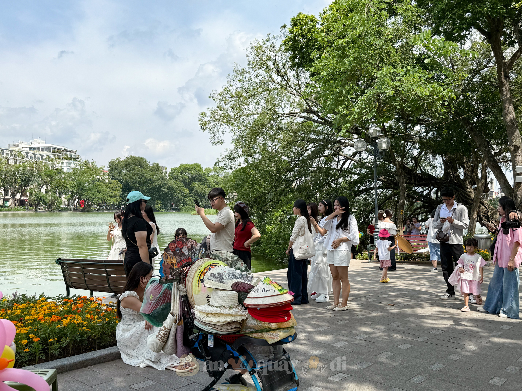 HOT: Xuất hiện nhiều nàng thơ tại vị trí “trái tim” của Hà Nội- Ảnh 12. HOT: Xuất hiện nhiều nàng thơ tại vị trí “trái tim” của Hà Nội- Ảnh 12.