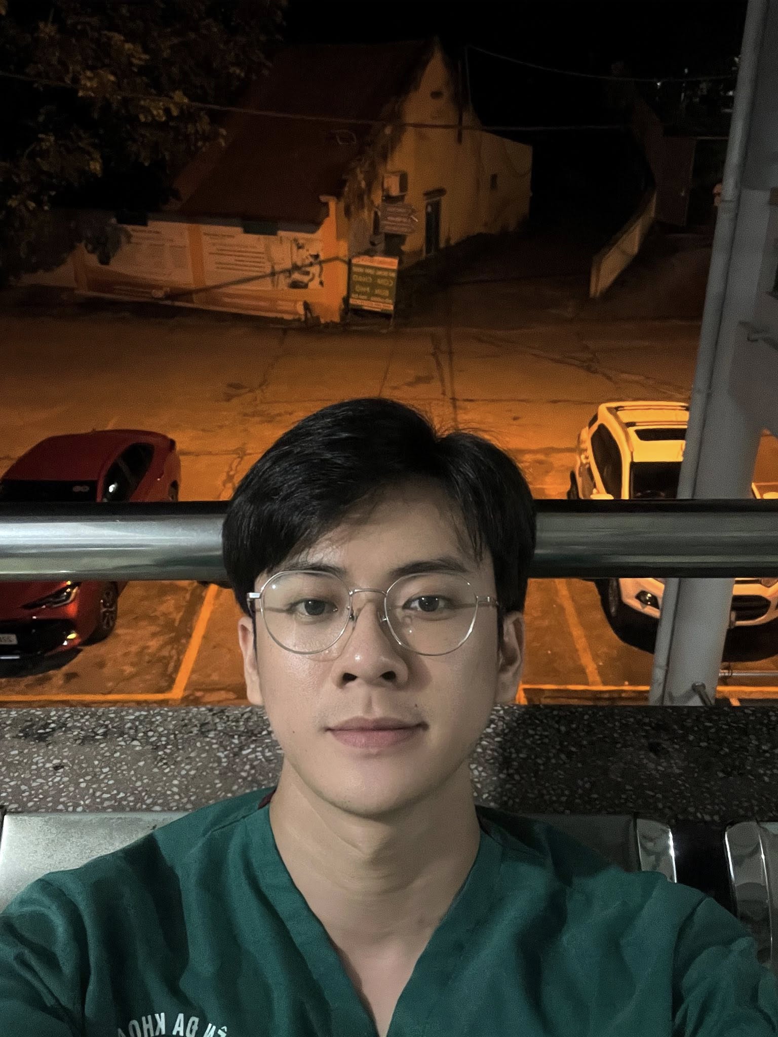 Camera ở bệnh viện Bạch Mai tiết lộ sự thật về đời sống các bác sĩ: Vì sao ai cũng đi dép crocs?- Ảnh 8. Camera ở bệnh viện Bạch Mai tiết lộ sự thật về đời sống các bác sĩ: Vì sao ai cũng đi dép crocs?- Ảnh 8.