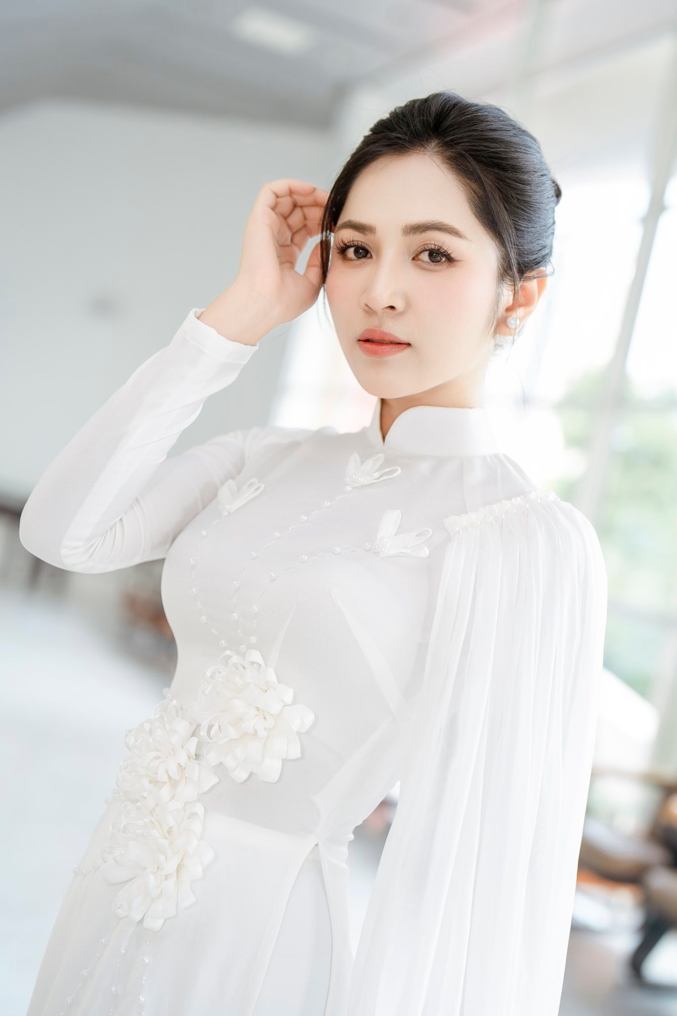 Giọng ca Nhạc viện cực đắt show hiện tại: Từ 0 cát-xê đến “đổi đời” nhờ hit quốc dân 6.5 tỷ view, cứ hát nhạc cách mạng là hot- Ảnh 1. Giọng ca Nhạc viện cực đắt show hiện tại: Từ 0 cát-xê đến “đổi đời” nhờ hit quốc dân 6.5 tỷ view, cứ hát nhạc cách mạng là hot- Ảnh 1.