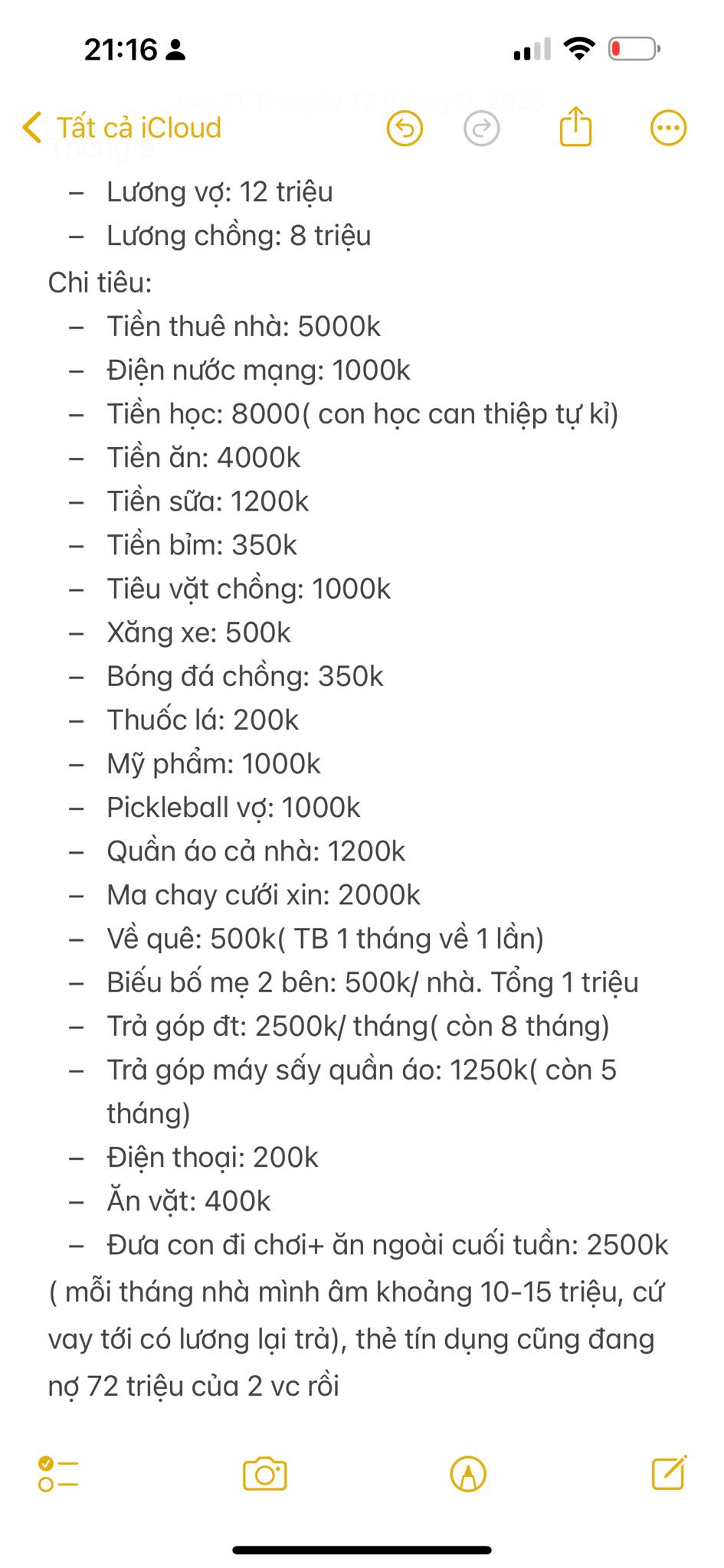 Một bức ảnh của vợ chồng lương tháng 20 triệu ai cũng chê: Đã vay nợ thẻ tín dụng còn chơi pickleball!- Ảnh 1.
