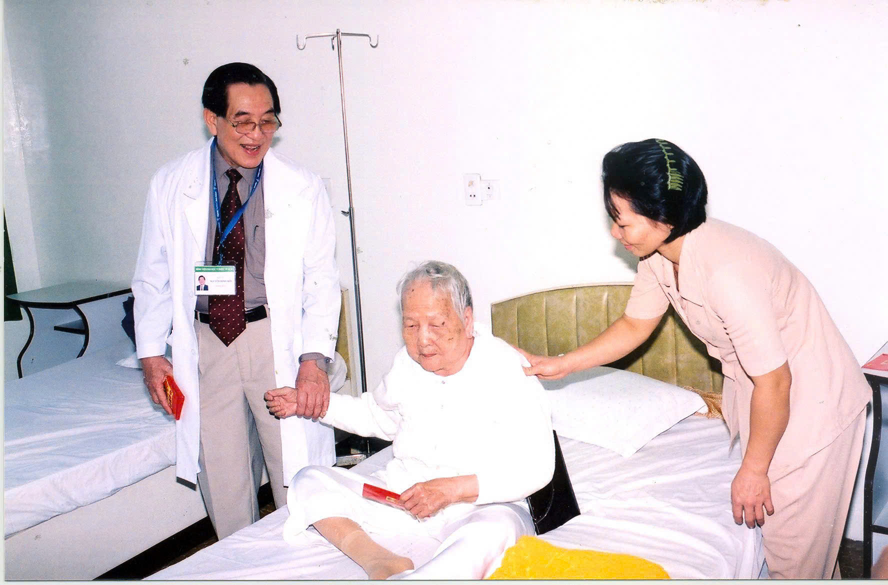 Tôn vinh GS Nguyễn Đình Hối - nguyên Hiệu trưởng Trường Đại học Y Dược TP HCM- Ảnh 2.