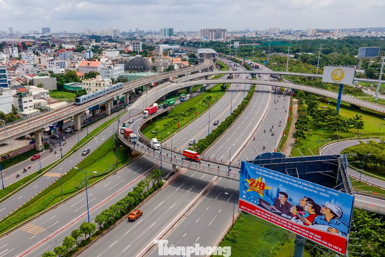 Những công trình góp phần thay đổi diện mạo TPHCM 5 năm qua- Ảnh 7. Những công trình góp phần thay đổi diện mạo TPHCM 5 năm qua- Ảnh 7.