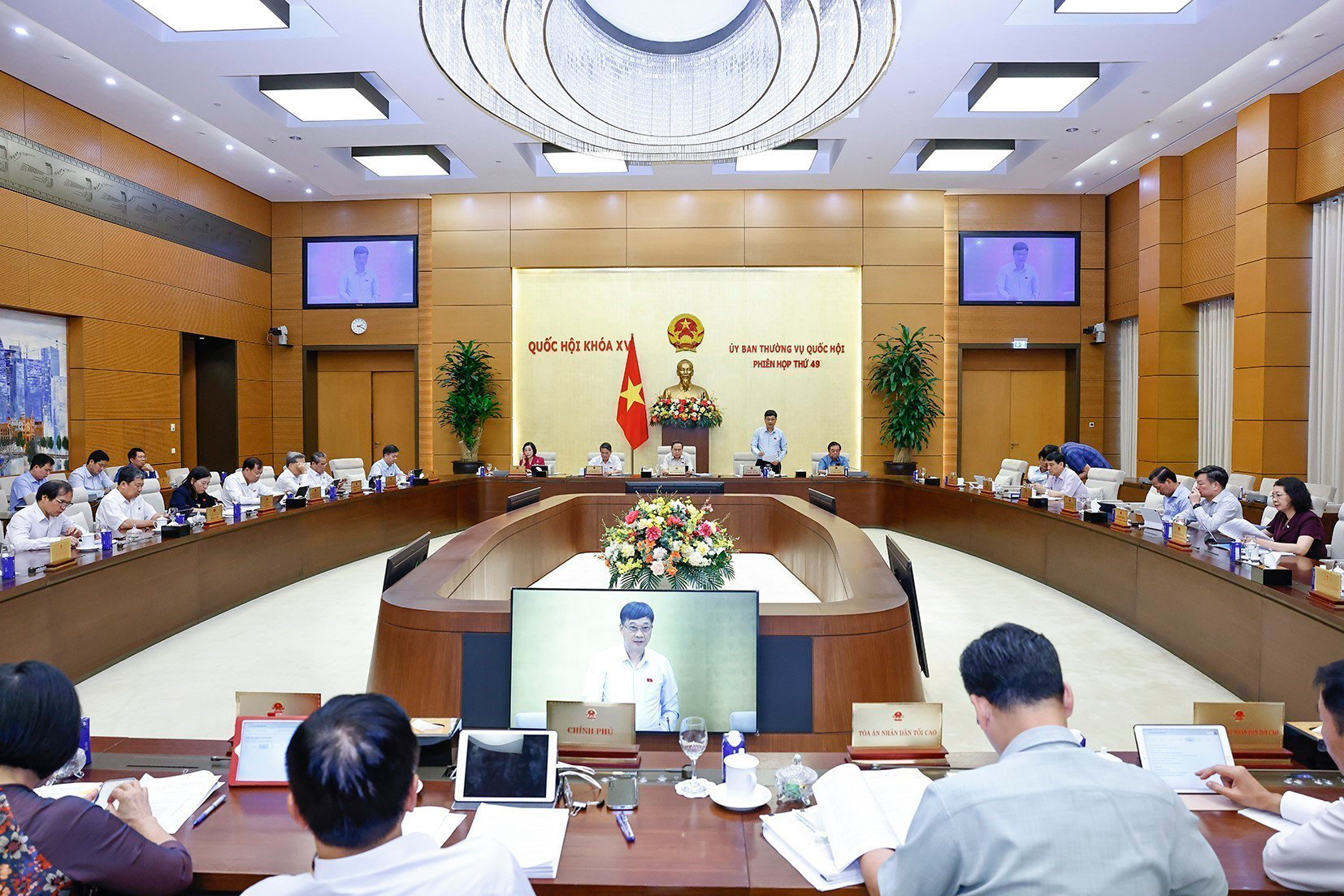 Kỳ họp thứ 10, Quốc hội khóa XV: Quyết định nhiều nội dung quan trọng- Ảnh 1. Kỳ họp thứ 10, Quốc hội khóa XV: Quyết định nhiều nội dung quan trọng- Ảnh 1.