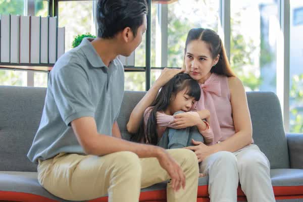 "Thuốc độc" nguy hiểm nhất trong 1 gia đình không phải là thiếu tiền, mà chính là 3 câu nói buột miệng của cha mẹ- Ảnh 1. "Thuốc độc" nguy hiểm nhất trong 1 gia đình không phải là thiếu tiền, mà chính là 3 câu nói buột miệng của cha mẹ- Ảnh 1.