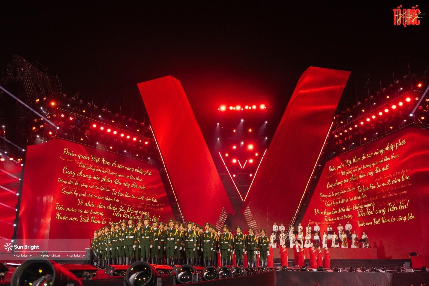 Tổ Quốc Trong Tim: Hiện tượng văn hoá chưa từng có tiền lệ, đơn vị đứng đằng sau cơn sốt Concert Quốc Gia đỉnh cỡ nào?- Ảnh 7.