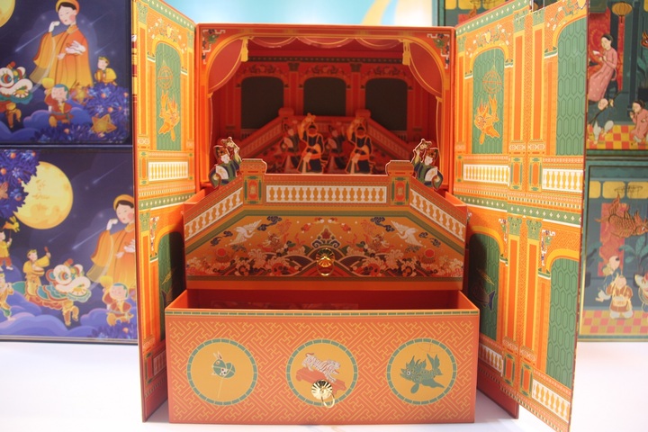 Chào sân sớm, bánh trung thu giá tiền triệu lộ diện- Ảnh 6.