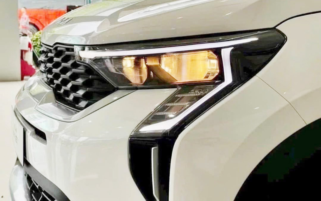 Kia Sonet thêm bản giá rẻ tại Việt Nam: Thực tế còn 493 triệu đồng tại đại lý, lược 3 tính năng, thêm cạnh tranh Raize, Venue- Ảnh 5.