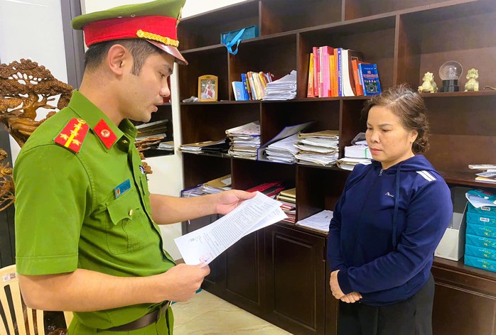 Nữ giám đốc công ty quản lý chợ đầu mối lớn nhất Thanh Hóa bị khởi tố- Ảnh 1.