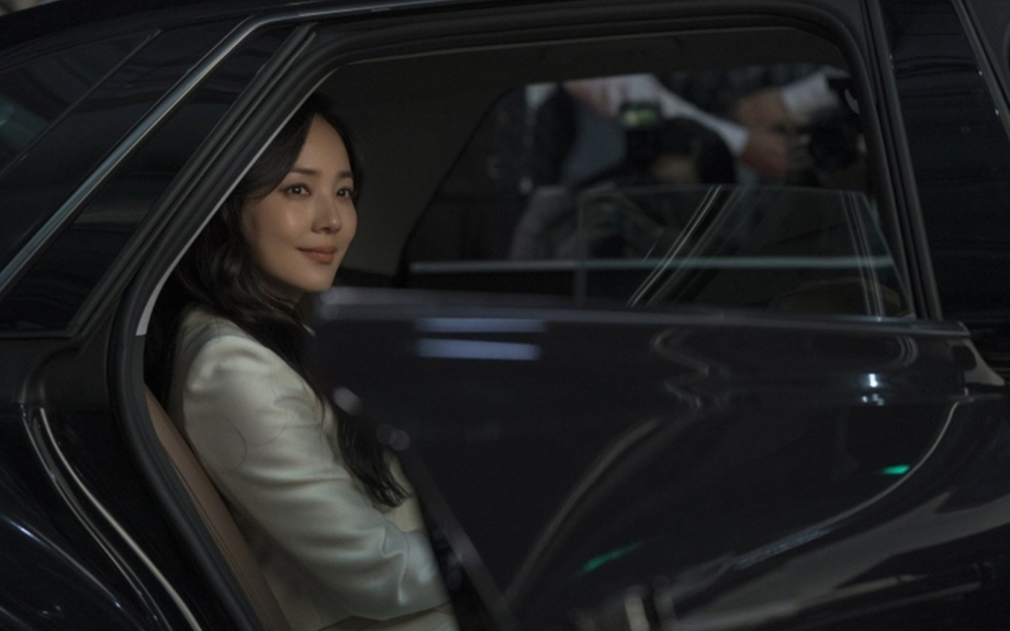 "Đệ nhất phu nhân" đẹp đến nỗi ngắm 100 lần vẫn sốc visual: Nhan sắc không bao giờ lỗi thời, đau đầu tìm từ ngữ để khen- Ảnh 4.