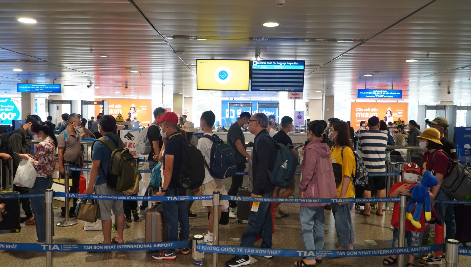 Chỉ đạo mới của Thủ tướng về việc người dân mua vé, kiểm tra an ninh lên máy bay qua VNeID- Ảnh 1.