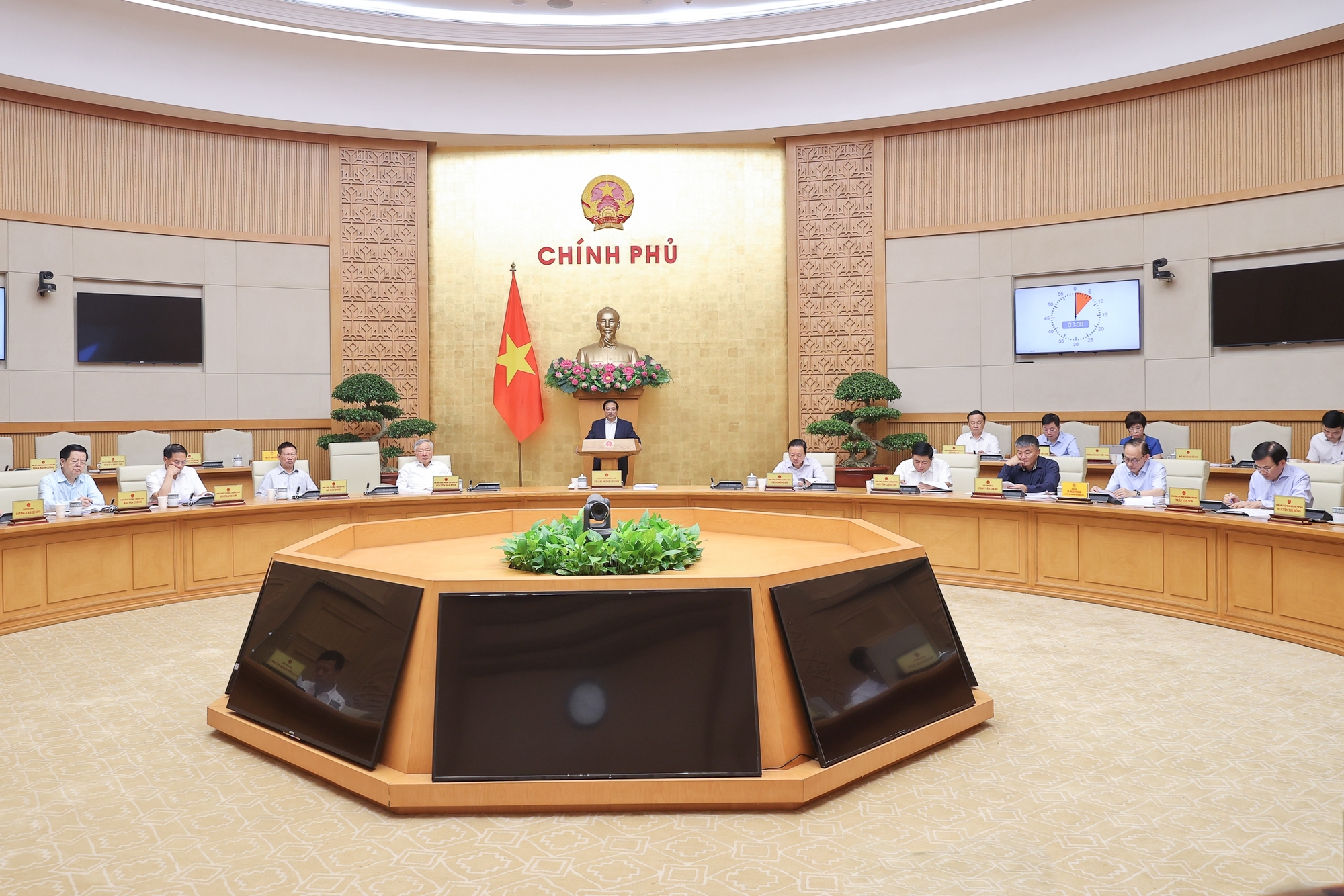 Chính phủ yêu cầu quy định thu nhập từ giao dịch mua bán vàng phải chịu thuế- Ảnh 1. Chính phủ yêu cầu quy định thu nhập từ giao dịch mua bán vàng phải chịu thuế- Ảnh 1.