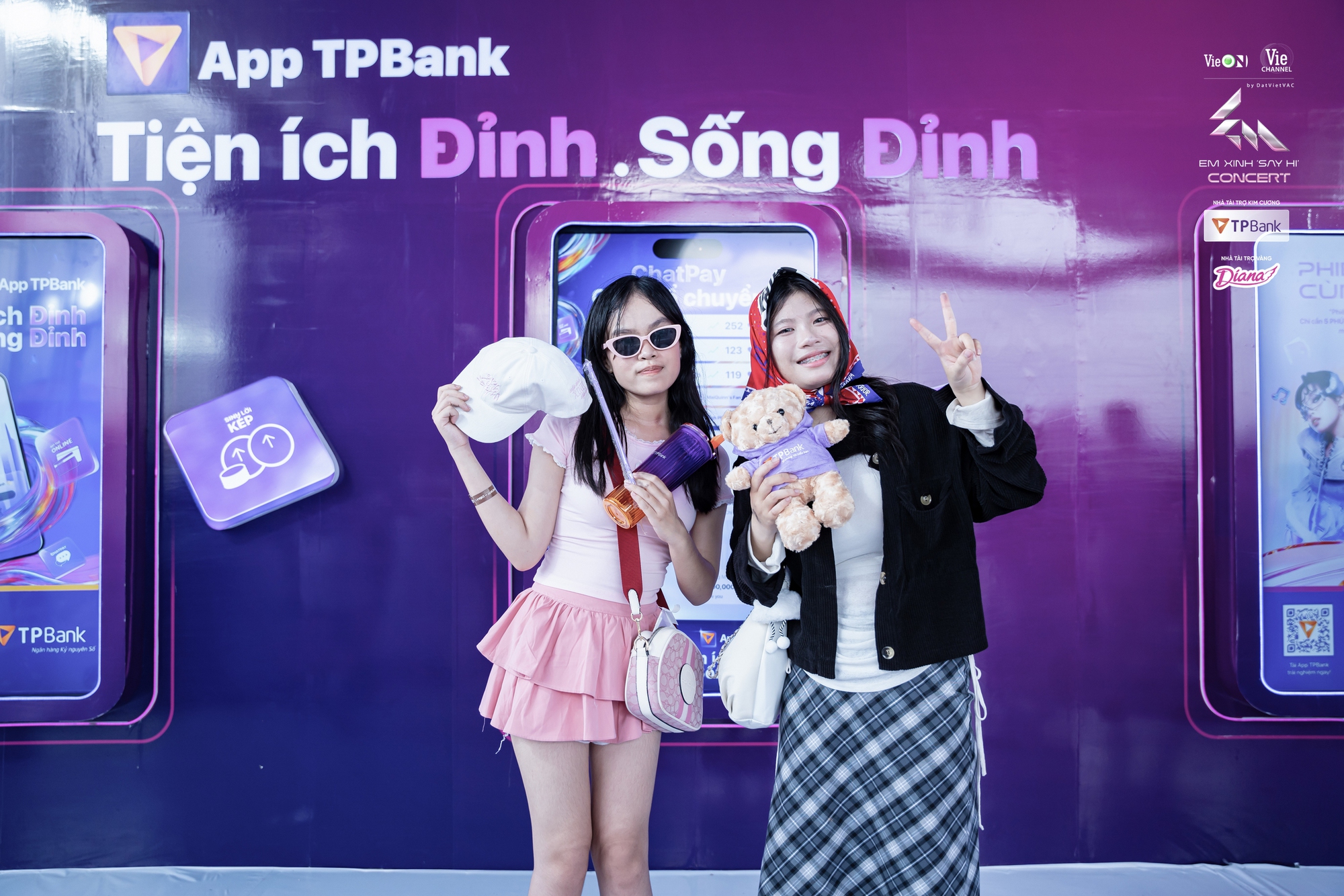 TPBank ghi dấu cùng “Em Xinh Say Hi”: Sáng tạo không biên giới, kết nối cảm xúc Gen Z- Ảnh 5. TPBank ghi dấu cùng “Em Xinh Say Hi”: Sáng tạo không biên giới, kết nối cảm xúc Gen Z- Ảnh 5.