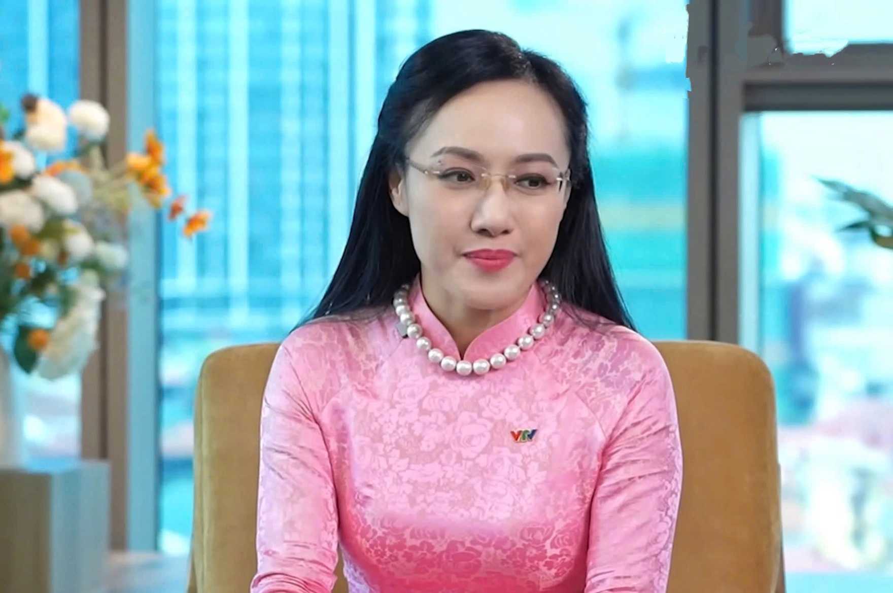 Nữ BTV xinh đẹp VTV: “Mọi người nhìn tôi với ánh mắt căm hờn”- Ảnh 2.