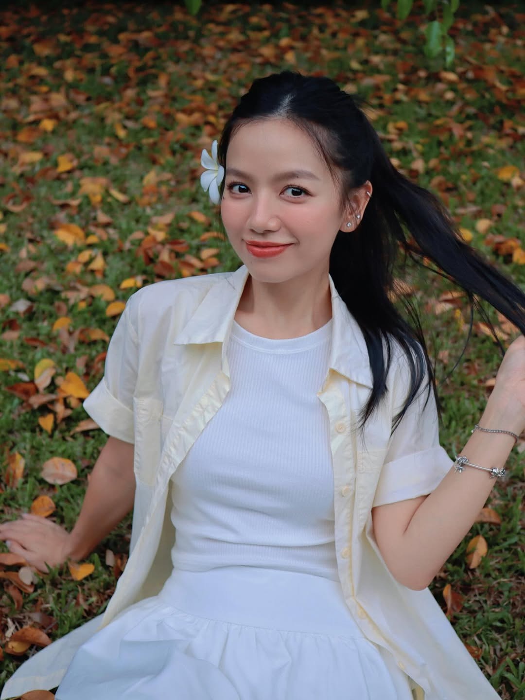 8 nhan sắc Việt như AI tạo ra vì không già suốt 10 năm: Sao nữ Mưa Đỏ xếp thứ mấy?- Ảnh 16. 8 nhan sắc Việt như AI tạo ra vì không già suốt 10 năm: Sao nữ Mưa Đỏ xếp thứ mấy?- Ảnh 16.