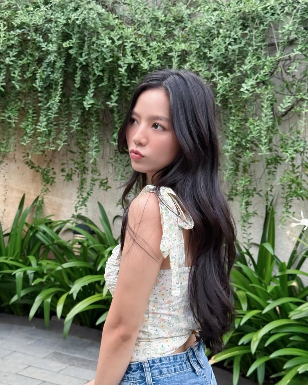 8 nhan sắc Việt như AI tạo ra vì không già suốt 10 năm: Sao nữ Mưa Đỏ xếp thứ mấy?- Ảnh 17. 8 nhan sắc Việt như AI tạo ra vì không già suốt 10 năm: Sao nữ Mưa Đỏ xếp thứ mấy?- Ảnh 17.