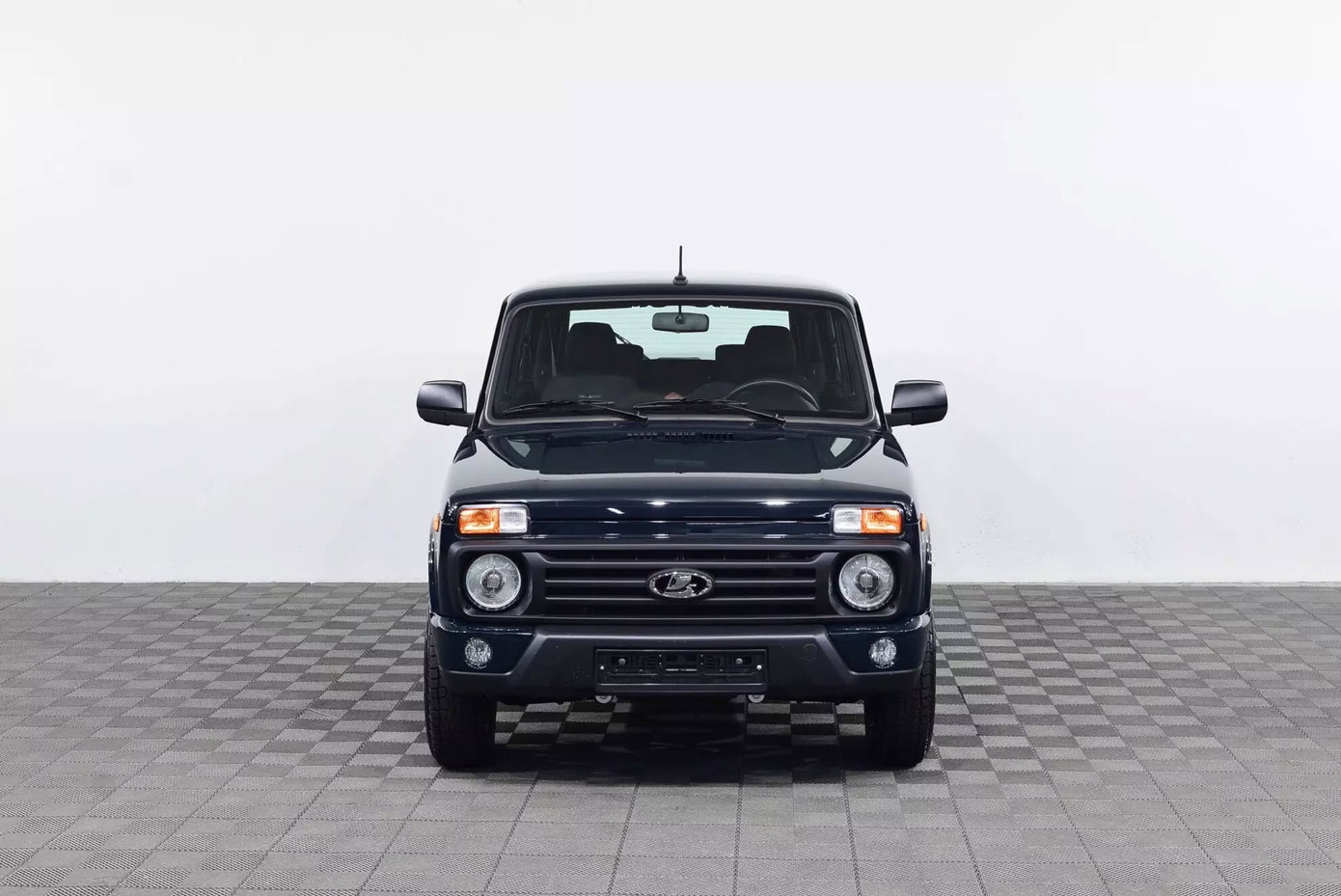 Mẫu SUV off-road của Nga sắp về Việt Nam, giá từ 450 triệu đồng- Ảnh 6.