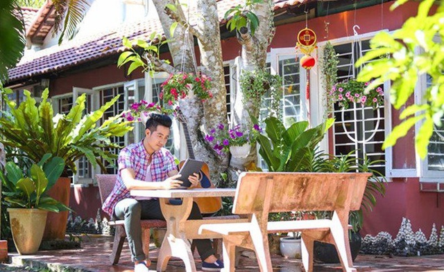 Nam ca sĩ Vbiz xuất thân từ diễn viên múa: U50 vẫn không màng chuyện vợ con- Ảnh 7. Nam ca sĩ Vbiz xuất thân từ diễn viên múa: U50 vẫn không màng chuyện vợ con- Ảnh 7.