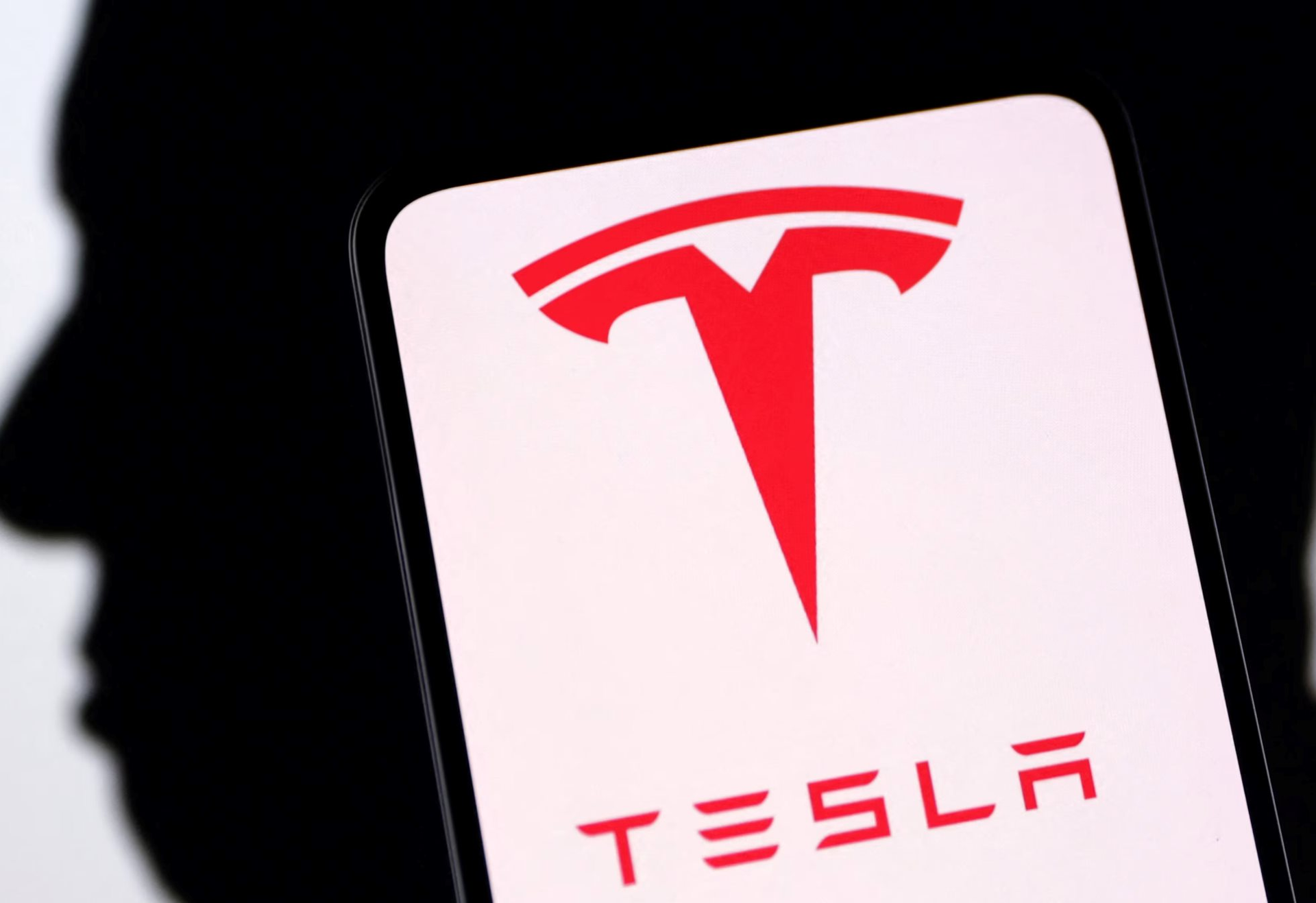 Kỹ sư 8 năm của Tesla từ chức, báo buộc Elon Musk thao túng dư luận- Ảnh 1. Kỹ sư 8 năm của Tesla từ chức, báo buộc Elon Musk thao túng dư luận- Ảnh 1.