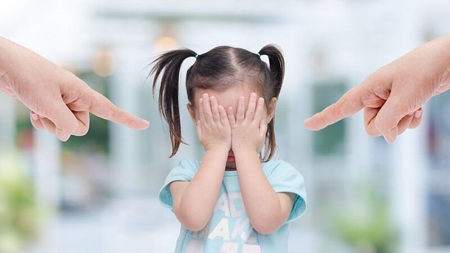 Cha mẹ càng không làm 4 hành động này trong mâm cơm, con cái càng hiếu thảo: Nếu gia đình bạn không có thì xin chúc mừng- Ảnh 1.