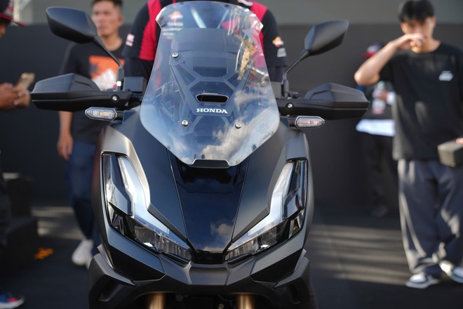 Xe tay ga Honda to, khỏe vừa ra mắt, cốp rộng gấp gần 3 lần của Vision: Hơn thua gì xe Yamaha, Zontes?- Ảnh 5.