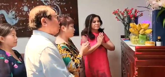 Đại gia Đoàn Đình Sơn ly hôn vợ hoa hậu sau 2 tuần: 13 năm không dám yêu ai, mẹ ruột sốc ngã bệnh- Ảnh 2. Đại gia Đoàn Đình Sơn ly hôn vợ hoa hậu sau 2 tuần: 13 năm không dám yêu ai, mẹ ruột sốc ngã bệnh- Ảnh 2.
