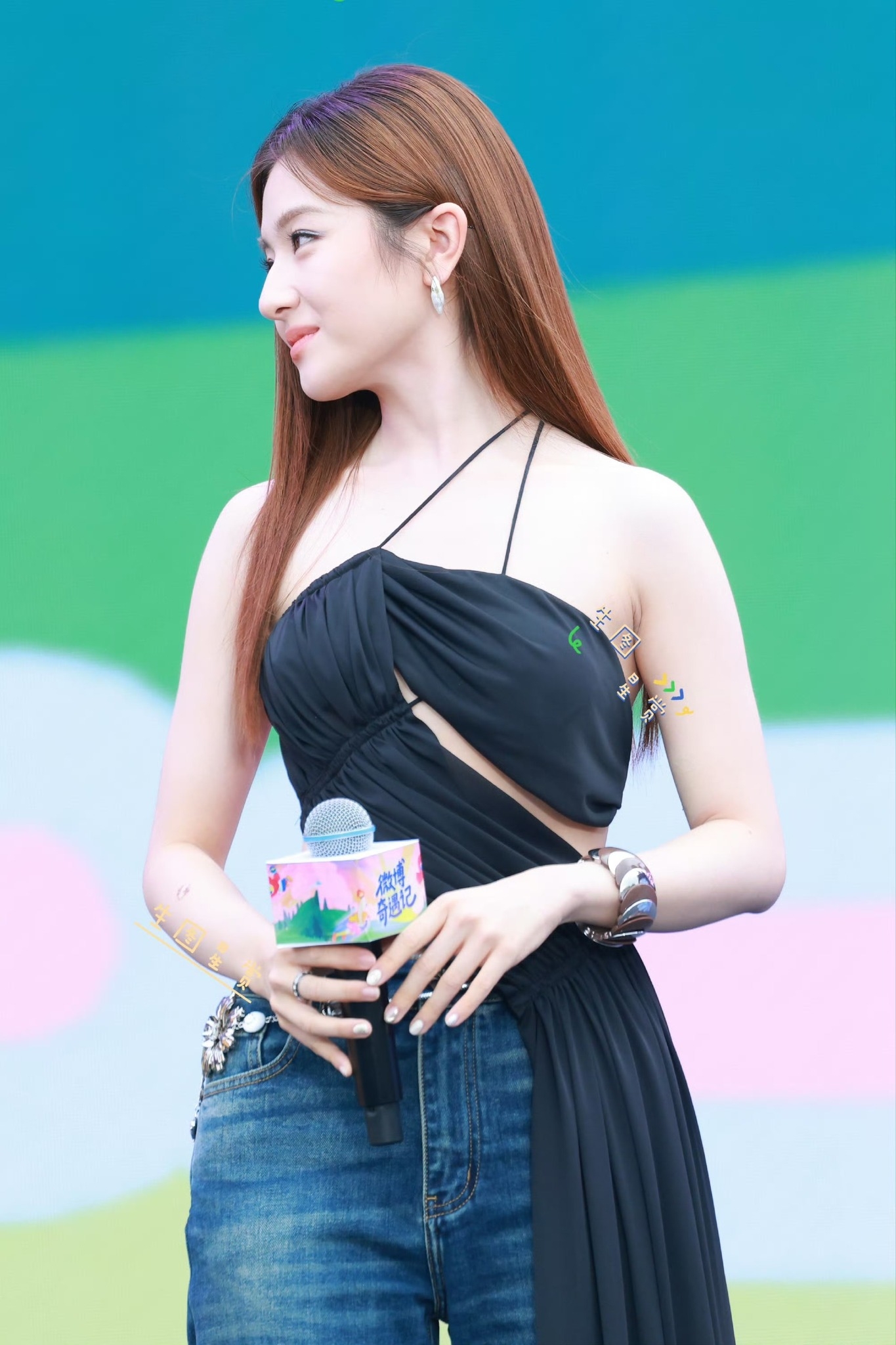 Chỉ cần mỹ nhân này cười thì băng vạn năm cũng tan chảy: Đẹp say đắm lòng người, Google cũng hết từ để khen- Ảnh 7.