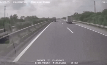 Từ vụ tai nạn hy hữu, Cục CSGT cảnh báo nóng- Ảnh 1.