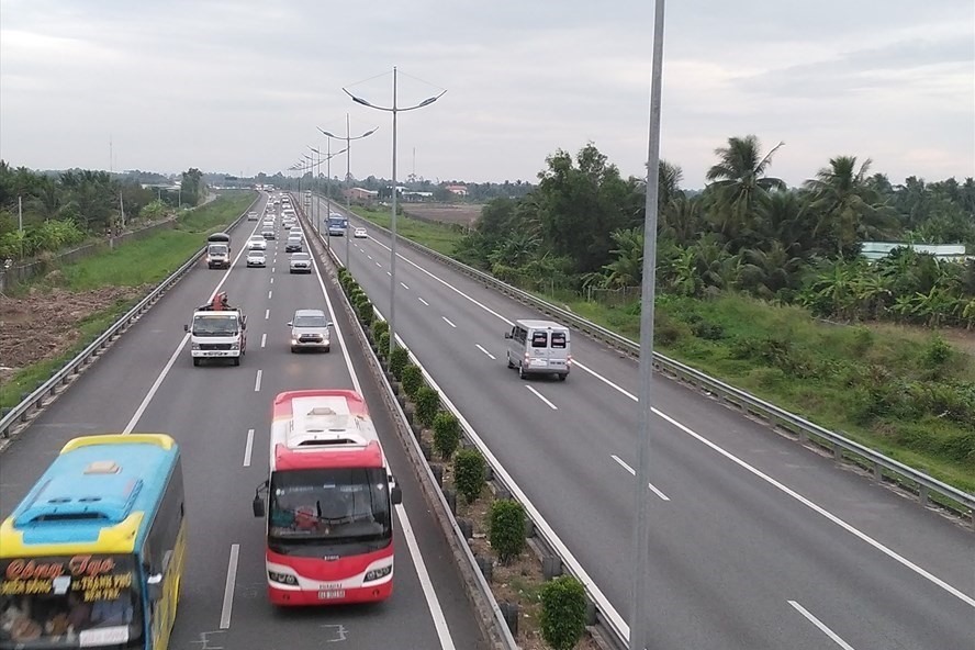 Thêm thông báo khẩn từ Cục CSGT tới tất cả người tham gia giao thông trên 2 tuyến cao tốc từ hôm nay- Ảnh 1. Thêm thông báo khẩn từ Cục CSGT tới tất cả người tham gia giao thông trên 2 tuyến cao tốc từ hôm nay- Ảnh 1.