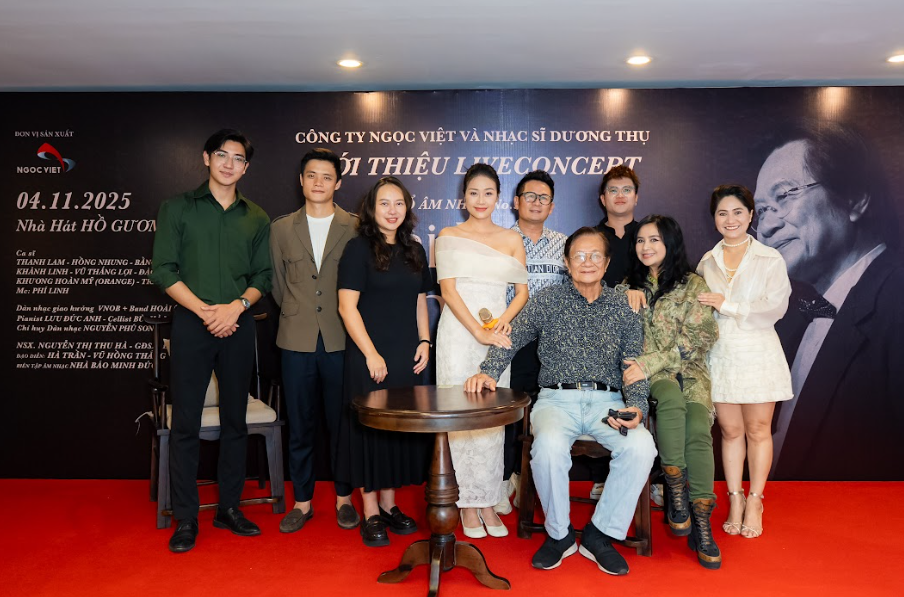 Nữ NSND được mệnh danh là "nữ hoàng nhạc nhẹ" tiết lộ: "lần đầu tiên có 1 bài hát khiến tôi chịu thua"- Ảnh 1. Nữ NSND được mệnh danh là "nữ hoàng nhạc nhẹ" tiết lộ: "lần đầu tiên có 1 bài hát khiến tôi chịu thua"- Ảnh 1.