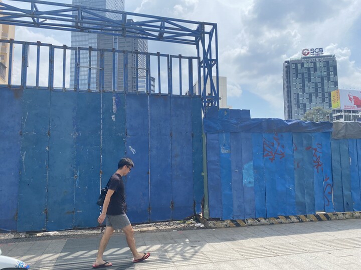Nhiều dự án ‘đất vàng’ tại TP.HCM tiếp tục bất động- Ảnh 5.