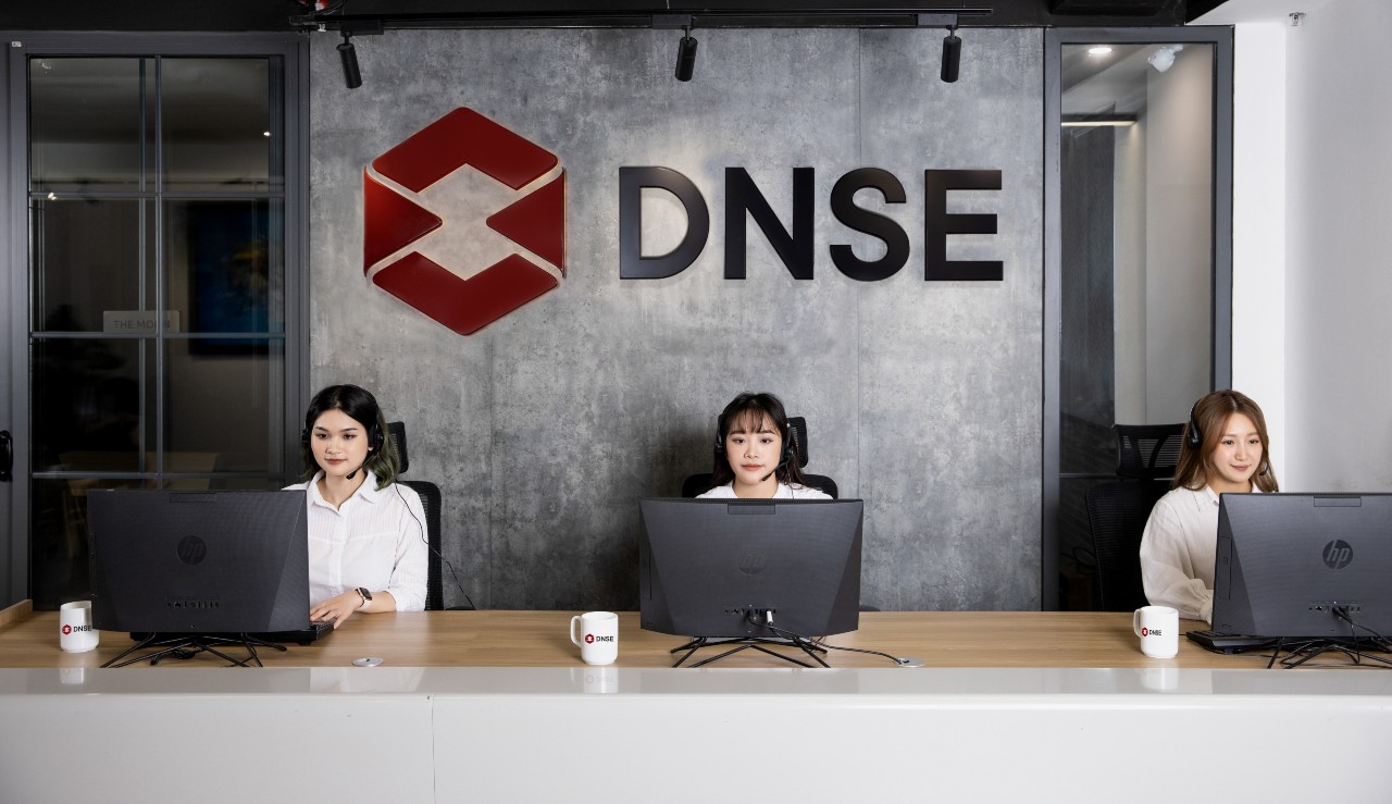 212 nhân viên Chứng khoán DNSE sắp nhận 2,7 triệu cổ phiếu thưởng- Ảnh 1.