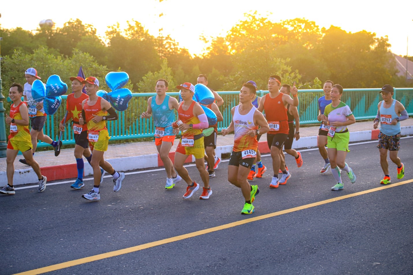 HDBank Green Marathon 2025 - Điểm hẹn của những bước chân xanh và nhịp sống số- Ảnh 3. HDBank Green Marathon 2025 - Điểm hẹn của những bước chân xanh và nhịp sống số- Ảnh 3.