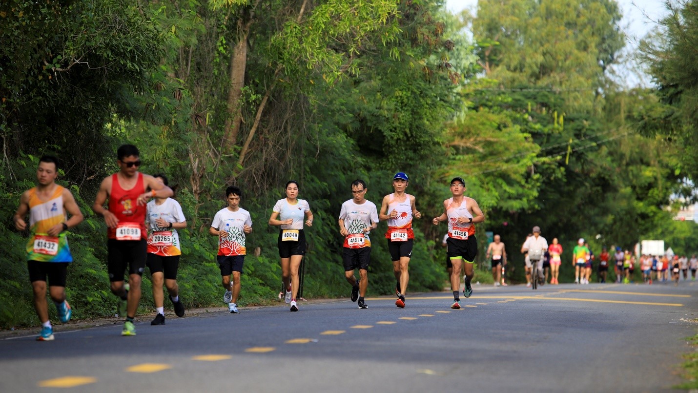 HDBank Green Marathon 2025 - Điểm hẹn của những bước chân xanh và nhịp sống số- Ảnh 4. HDBank Green Marathon 2025 - Điểm hẹn của những bước chân xanh và nhịp sống số- Ảnh 4.