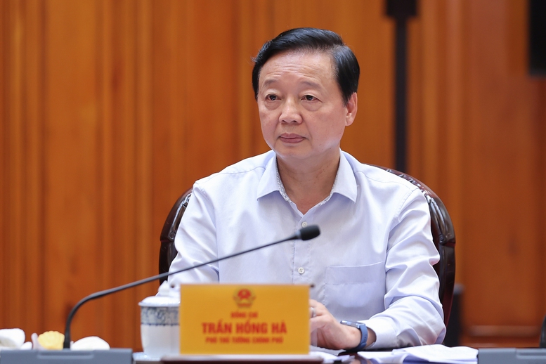 Thủ tướng: Tập trung thông tuyến cao tốc từ Cao Bằng tới Cà Mau trong năm 2025 và nghiên cứu mở rộng trong giai đoạn tới- Ảnh 4. Thủ tướng: Tập trung thông tuyến cao tốc từ Cao Bằng tới Cà Mau trong năm 2025 và nghiên cứu mở rộng trong giai đoạn tới- Ảnh 4.