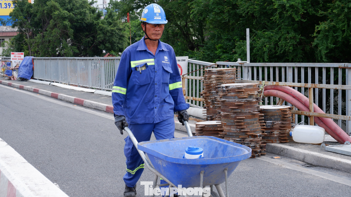 Hiện trạng cầu Bình Triệu 1 sau gần 3 tuần 'thần đèn' nâng tĩnh không- Ảnh 12. Hiện trạng cầu Bình Triệu 1 sau gần 3 tuần 'thần đèn' nâng tĩnh không- Ảnh 12.