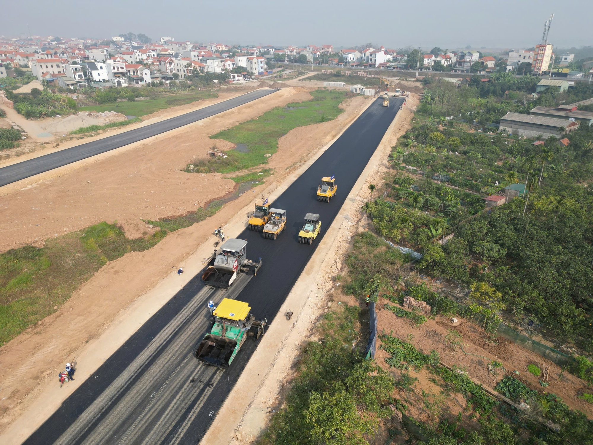 Thủ tướng: "Thần tốc, thần tốc hơn nữa" để khởi công, khánh thành các dự án ngày 19-12- Ảnh 1. Thủ tướng: "Thần tốc, thần tốc hơn nữa" để khởi công, khánh thành các dự án ngày 19-12- Ảnh 1.