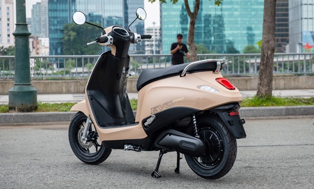 Đây là loạt xe máy điện đi xa hơn ô tô khi sạc đầy, đều là thương hiệu Việt Nam- Ảnh 2. Đây là loạt xe máy điện đi xa hơn ô tô khi sạc đầy, đều là thương hiệu Việt Nam- Ảnh 2.